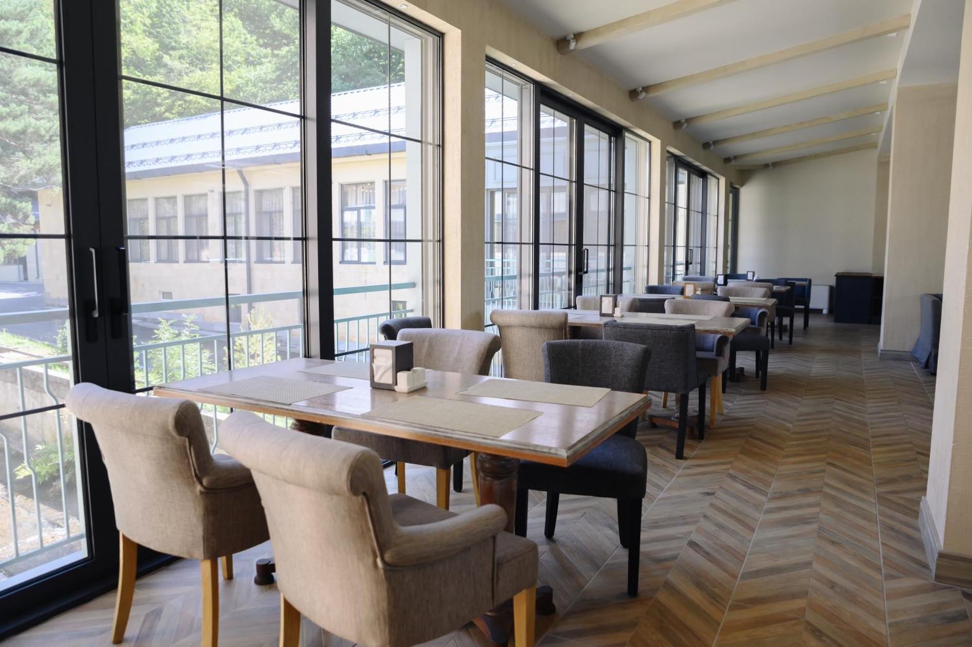 Apricot Aghveran Resort 외부 사진